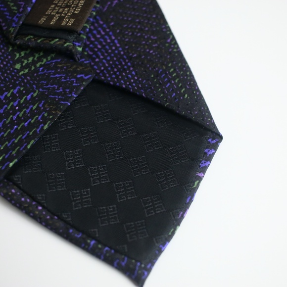 Rare Givenchy Men's Slim Tie - Picture 5 of 5
